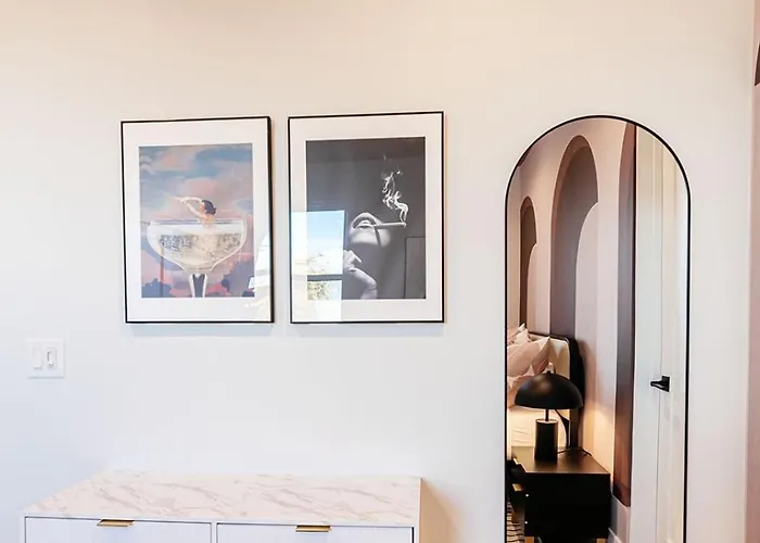 The Classy Cactus Girls' Getaway In Old Town Hébergement de vacances