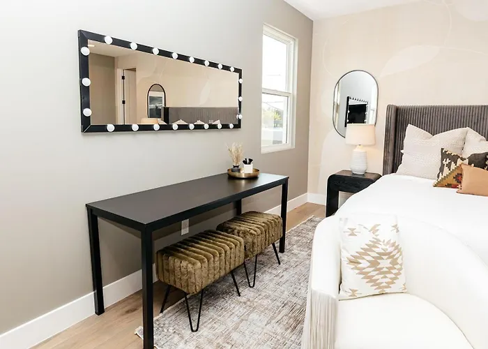 The Classy Cactus Girls' Getaway In Old Town Hébergement de vacances Scottsdale
