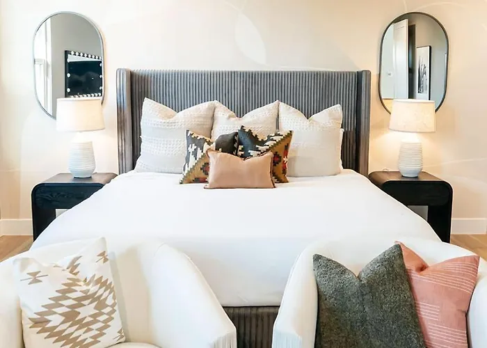 The Classy Cactus Girls' Getaway In Old Town Scottsdale