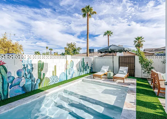 The Classy Cactus Girls' Getaway In Old Town Scottsdale